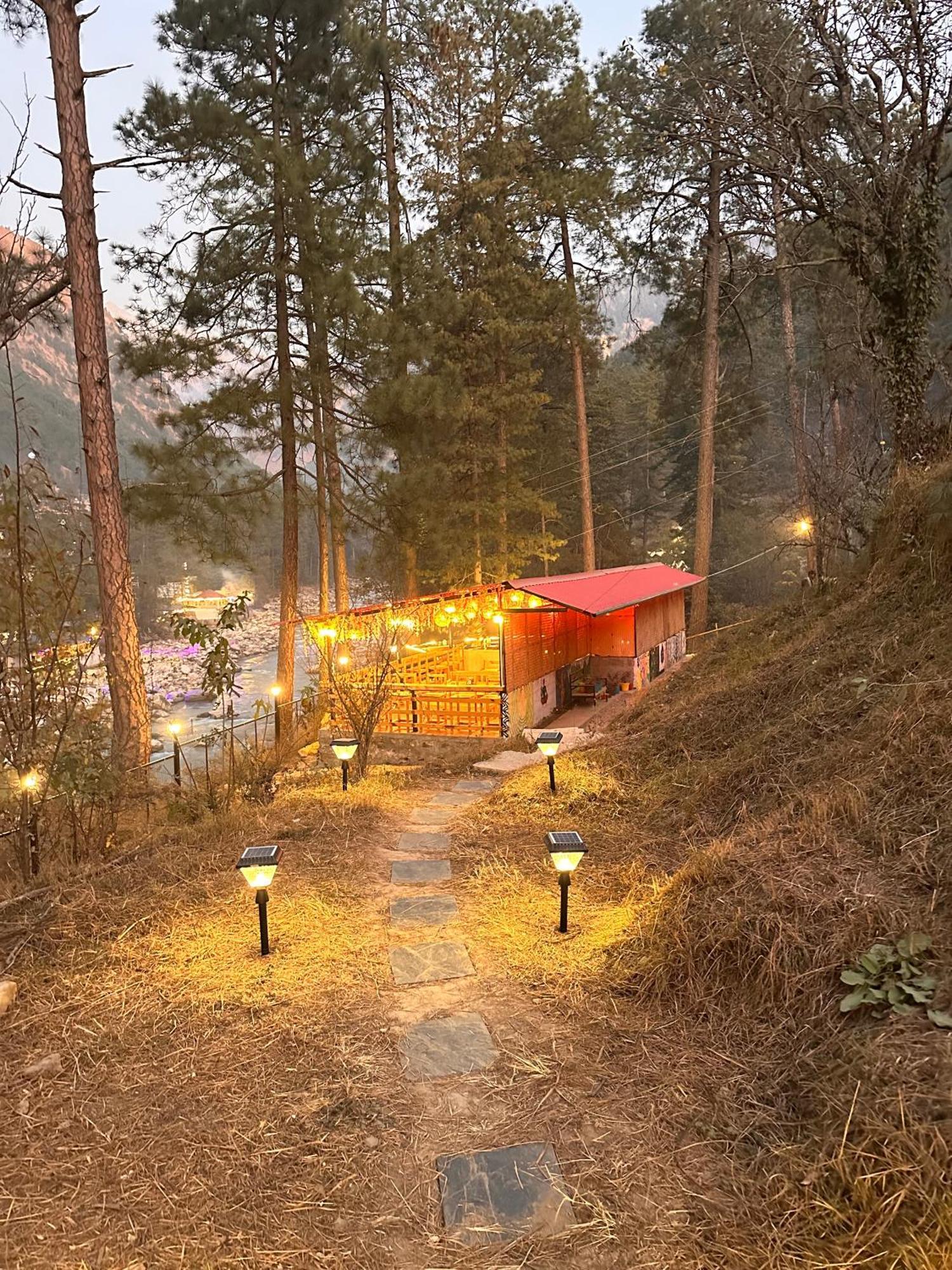 Ahava Kasol Riverside Cafe And Cottages Екстер'єр фото