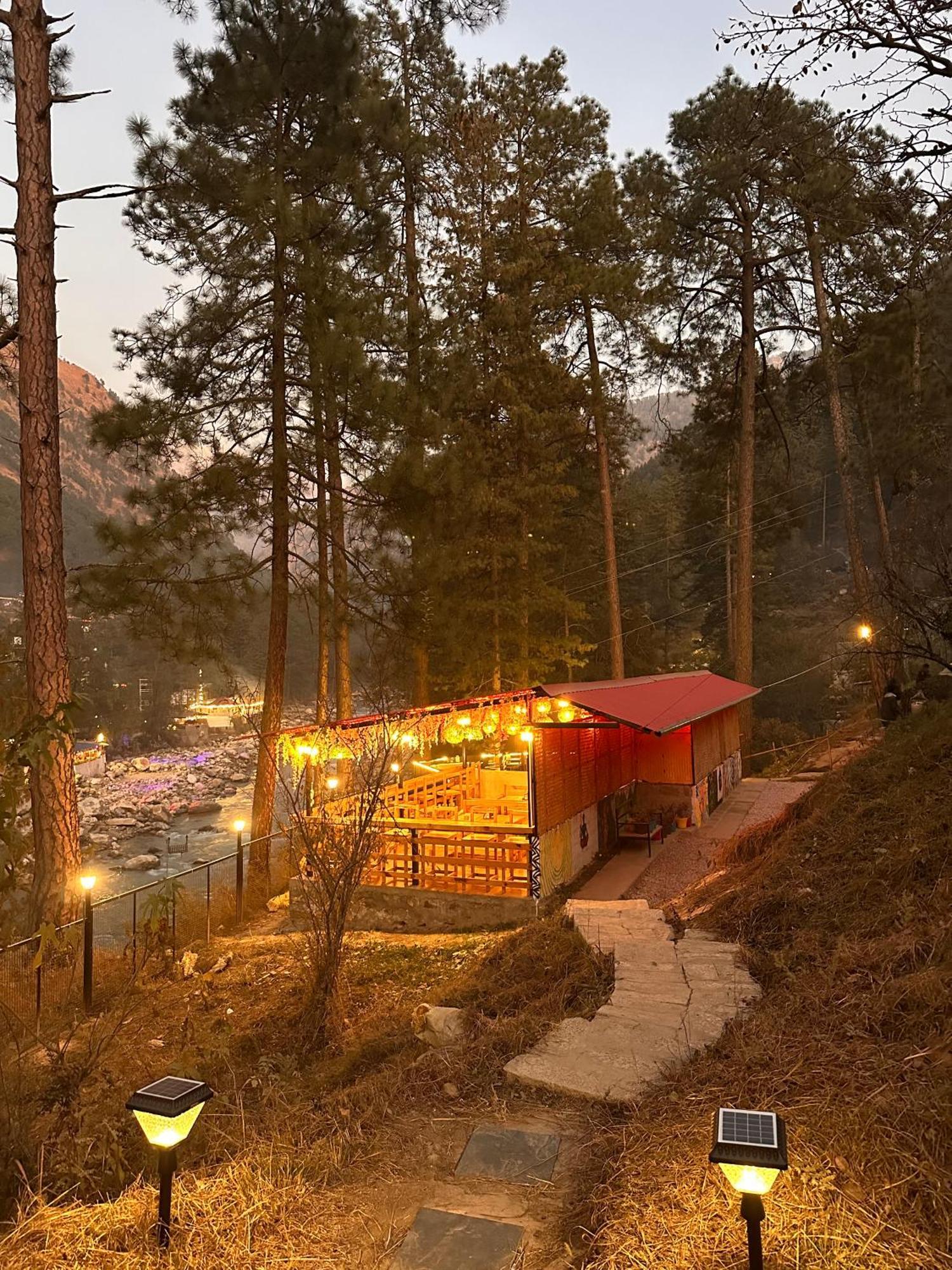 Ahava Kasol Riverside Cafe And Cottages Екстер'єр фото